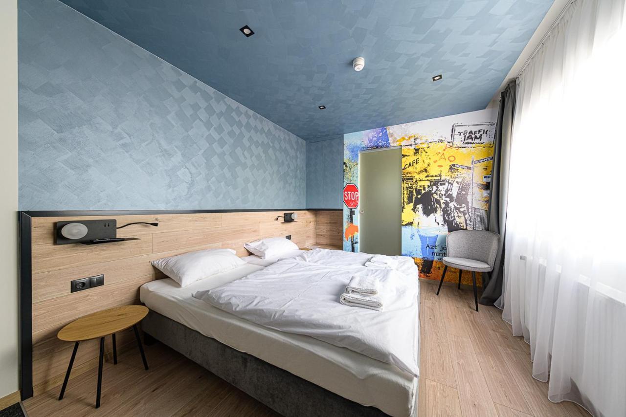 Hotel Jam Panzio Kapuvár Esterno foto