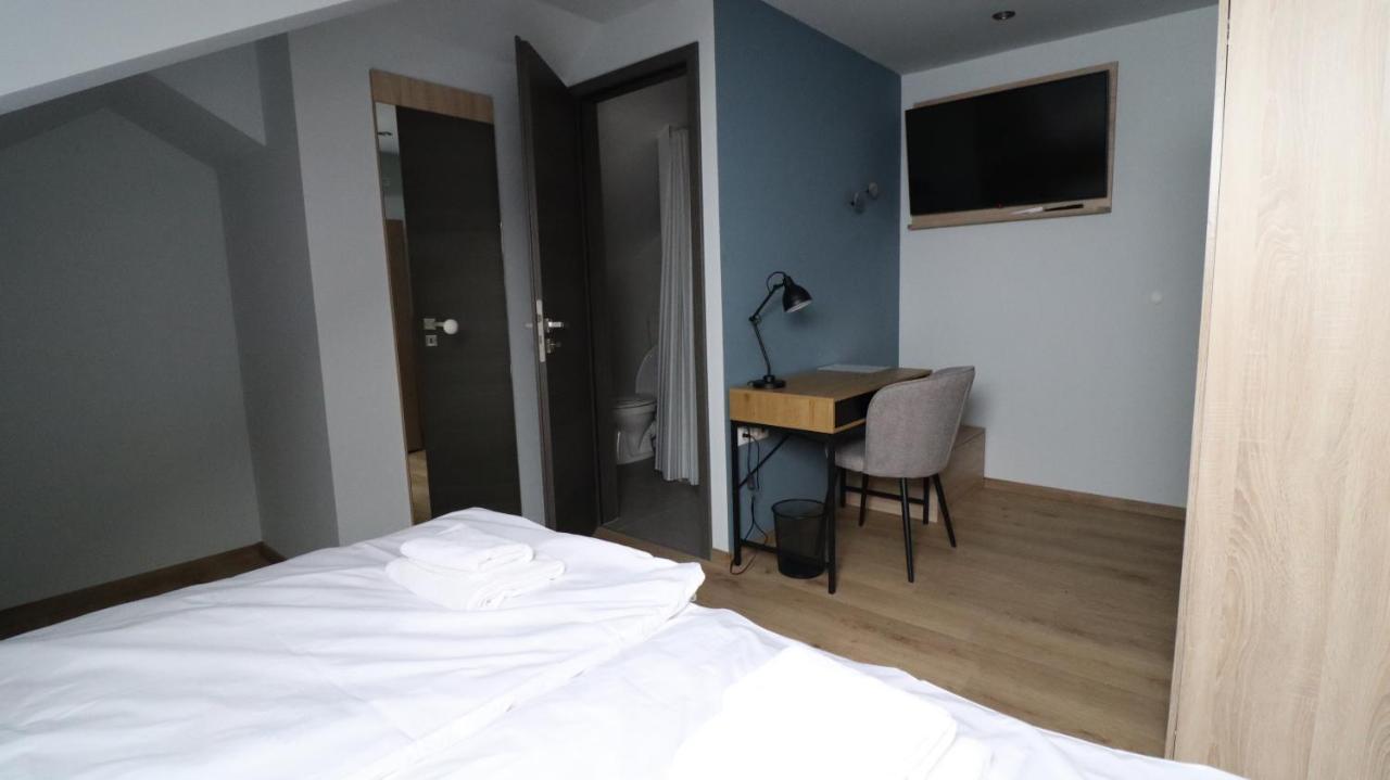 Hotel Jam Panzio Kapuvár Esterno foto